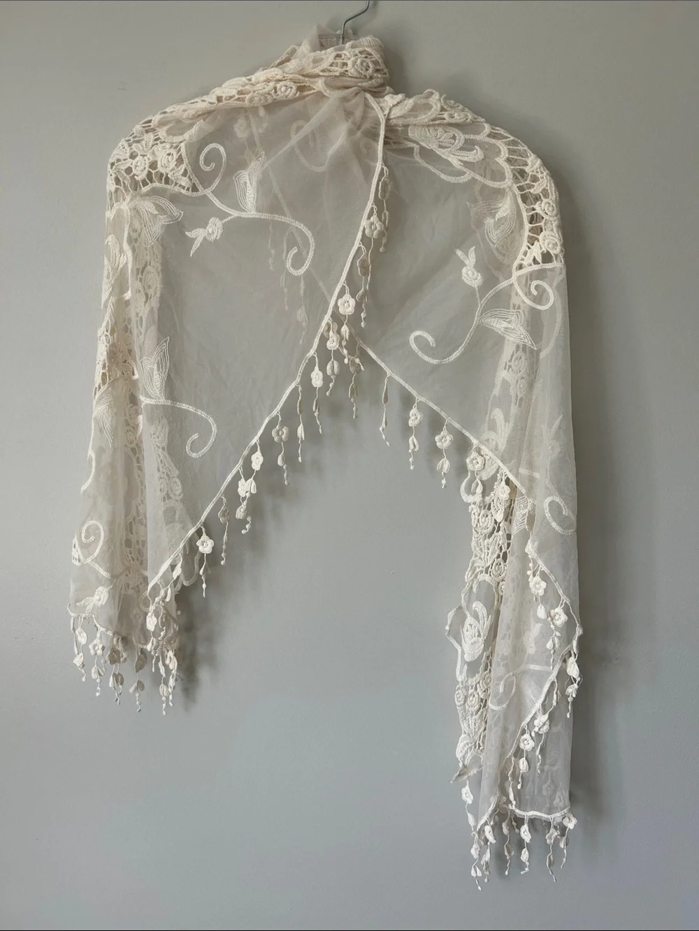 Ivory Lace Decorative Scarf